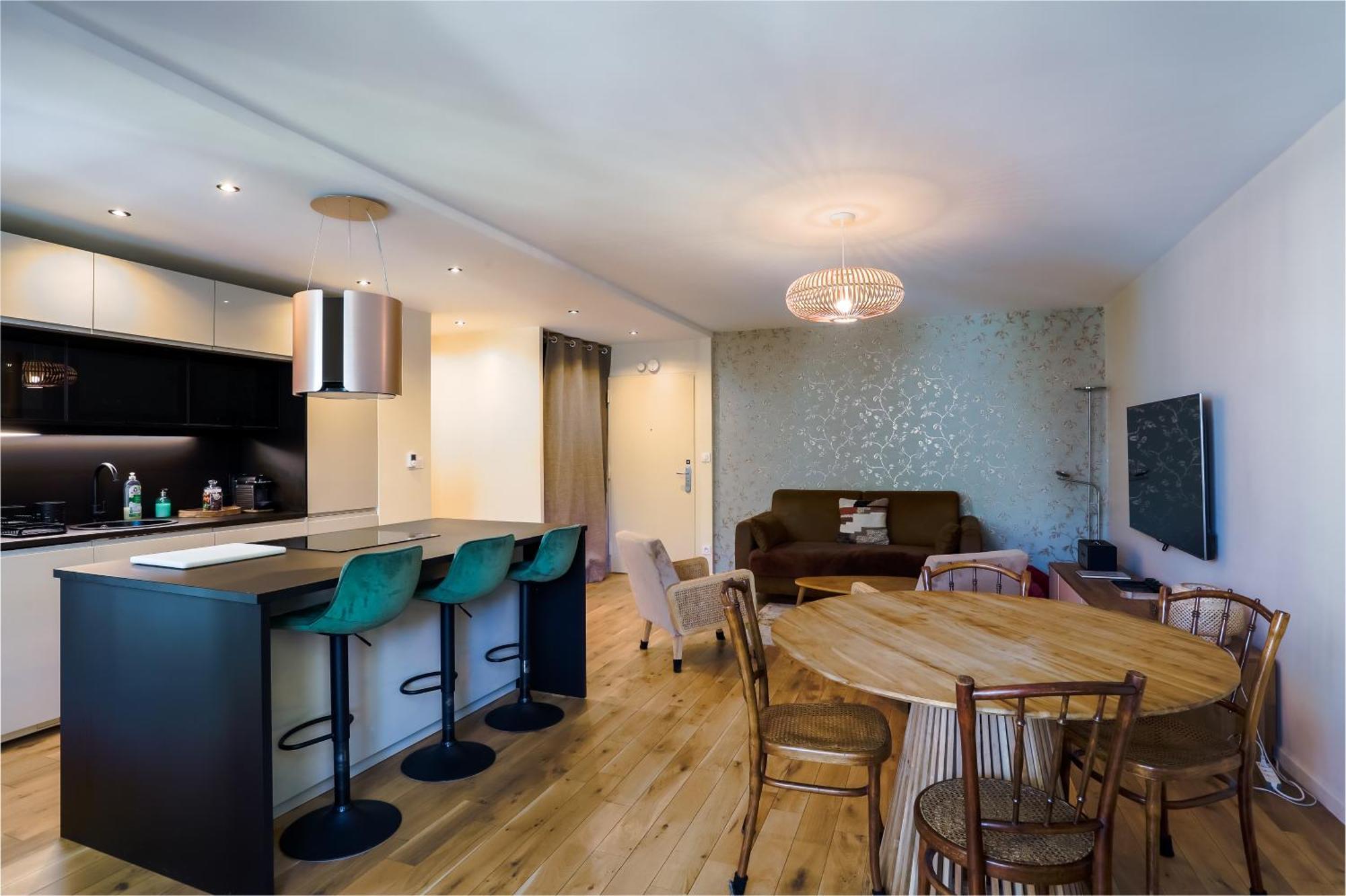 Lyon Premium - Luxezen Spa Villeurbanne Bagian luar foto