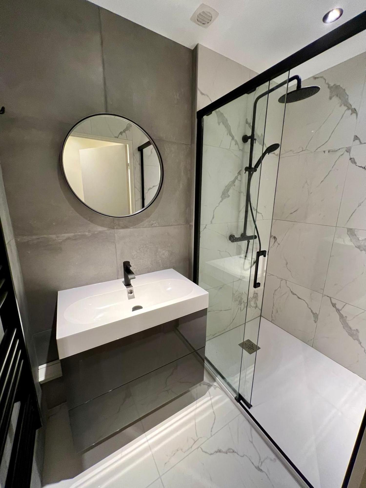 Lyon Premium - Luxezen Spa Villeurbanne Bagian luar foto